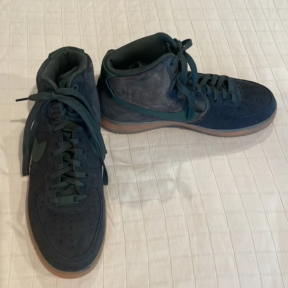 Nike Air AF1 high top sneakers green athletic shoes men’s size 10.5 10 1/2